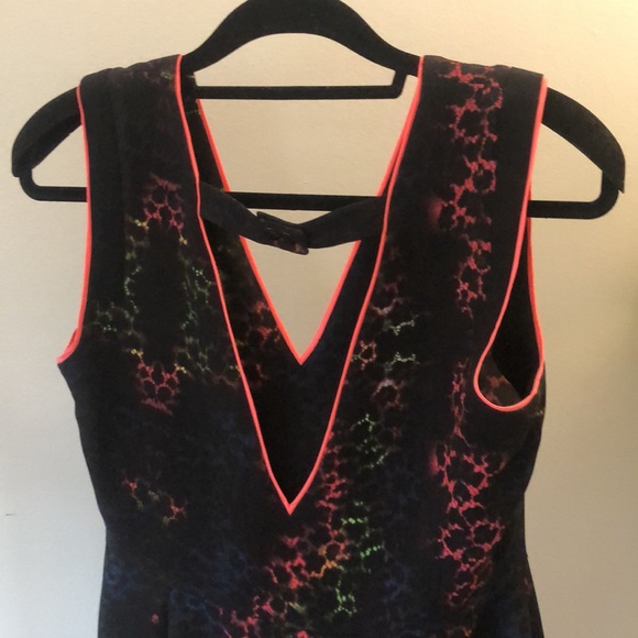 Sandro size 3 Sleeveless with neon print - Picture 2 of 3